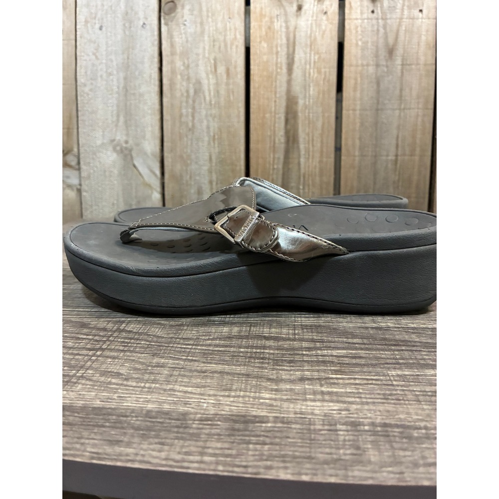 Vionic Cooper Metallic Pewter Platform Thong Sandals Womens 7 Orthotic Comfort - Picture 3 of 7
